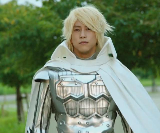 《假面骑士》仅有的四大神明，虾饺实力上榜，为何还有个烤肉联组