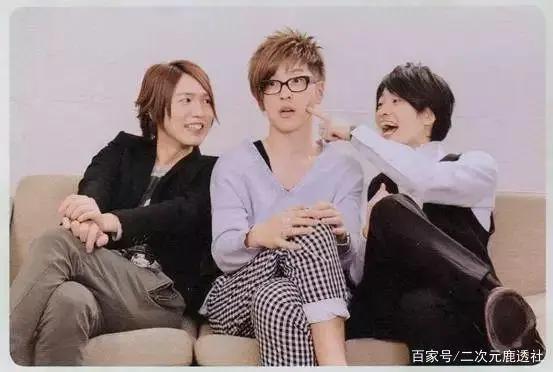 豆瓣8.1，电波少女在线提问，鬼神非要跟我做朋友该怎么破？！