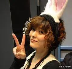 二次元中女老师单身不是没有道理的！网友：那是因为没遇到我