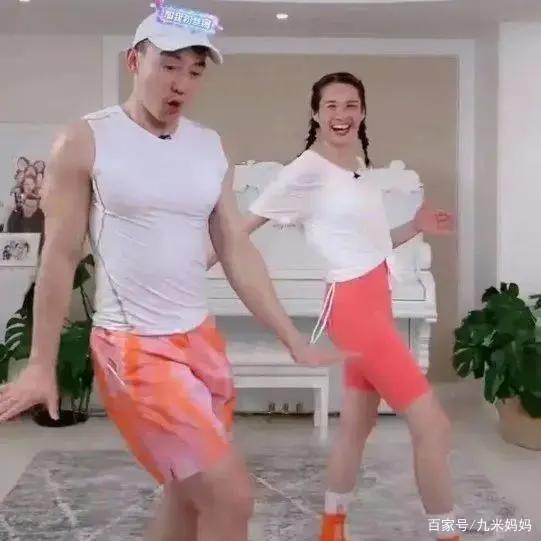 周杰伦怎么都捧不红，靠着直播短短数日涨粉千万，刘畊宏终于火了