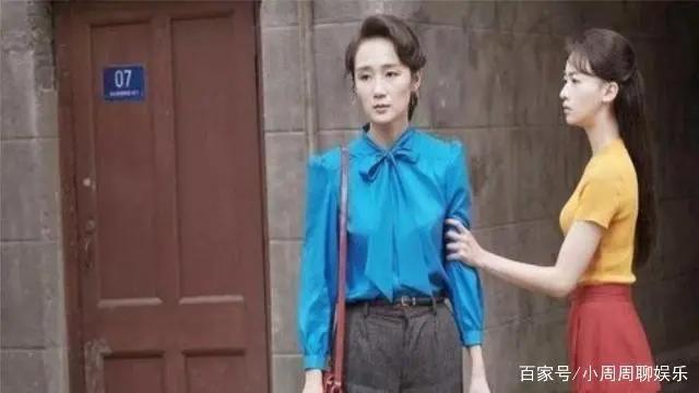 外滩钟声：小滑稽叔叔和胖姨得到曼莉的祝福，小滑稽叔叔求婚浪漫