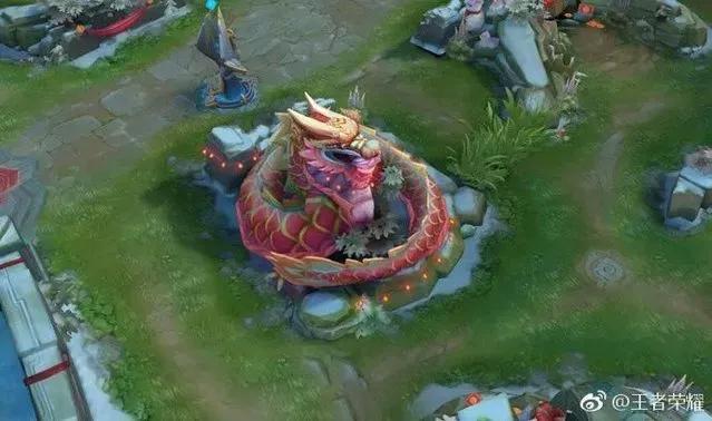 我怕新年的钟声太响，你会听不见我的祝福，我怕除夕的鞭炮太吵，你会收不到我的问候……