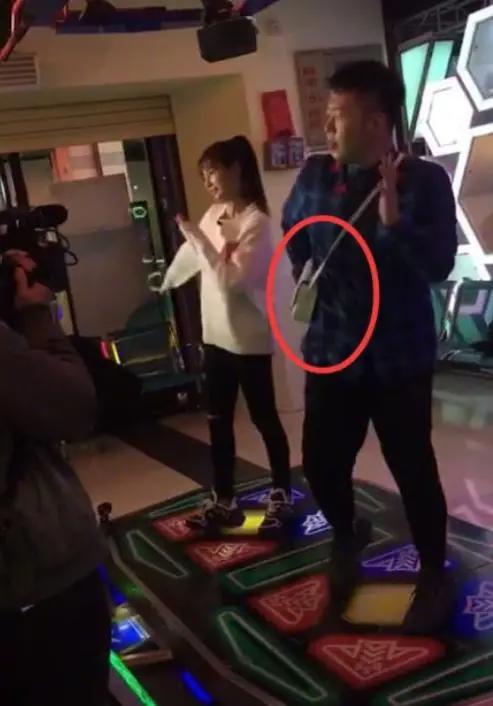 当着观众面亲吻沈梦辰，粉丝偶遇问好却被无视，海涛被指摆架子？