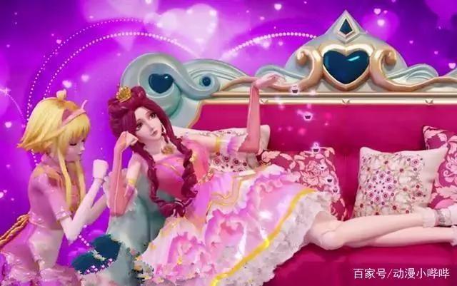 原来叶罗丽也有如此优雅的侧躺姿势，茉莉女王范十足，最美竟是她