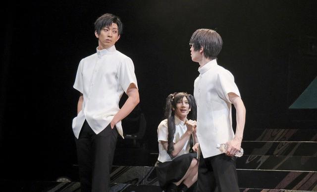 《四月一日灵异事件簿》舞台剧，不愧是女装大佬的主场