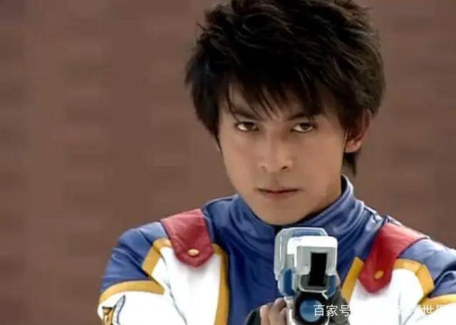 童年经典特摄剧《金甲战士》不知道你们是否记得主角“张伟”呢？