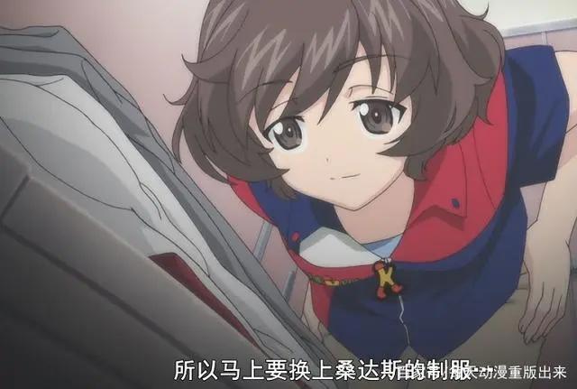 乔装打扮刺探情报这个小个子女生堪称少女与战车鮟鱇组第一参谋