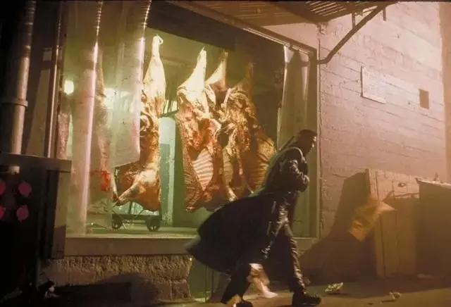 敢叫板《黑客帝国》和《生化危机》，甄子丹任武指的超英经典