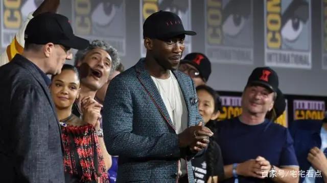 漫威重启经典动作片《刀锋战士》，马赫沙拉阿里毛遂自荐主演！