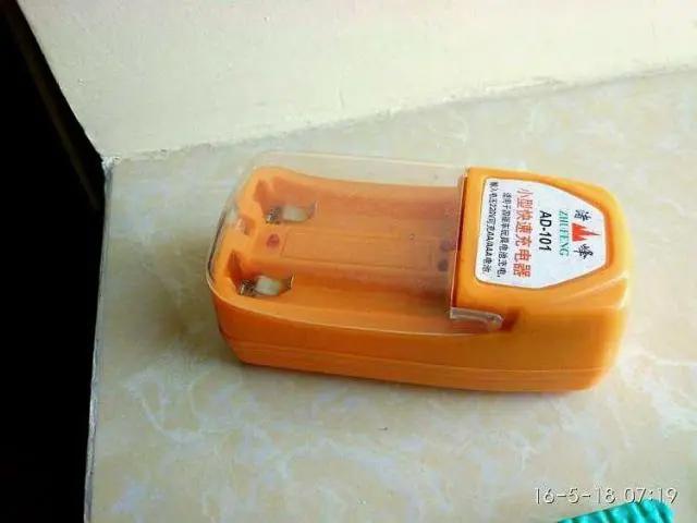 四驱兄弟：聊聊四驱车那些事，戳破童年谎言“充电器可给它充电”