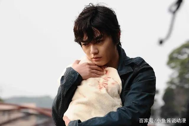 寄生兽生命的准则：为什么动画和电影的决战地点会不一样？