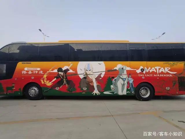 国外的旅游大巴有一颗动漫心