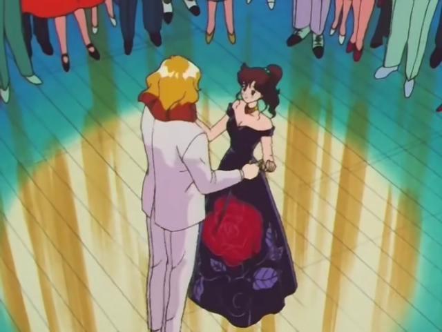 美少女战士：内四水手服战士被同一个敌人盯上，其中两个爱上了他