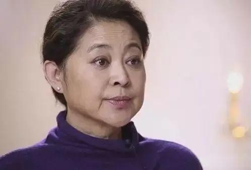 董卿助阵倪萍成功晋级，两代央视一姐“世纪同框”不容错过