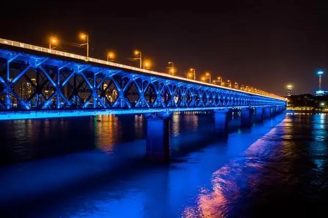 六一到，我们一起去动画世界里把武汉瞧一瞧