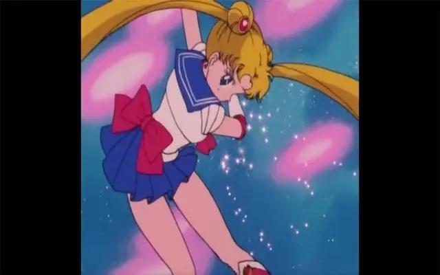 美少女战士：童年没有“注意”的剧情，现在看网友们都有点害羞了