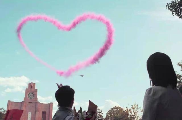 不再是“老古董”？《古董局中局3》唱rap玩漫画，花式恋爱