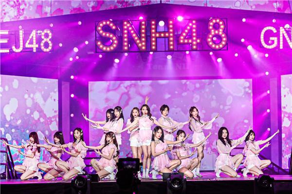 SNH48GROUP第六届年度金曲大赏落幕陆婷、冯薪朵《HoldMeTight》斩获年度金曲