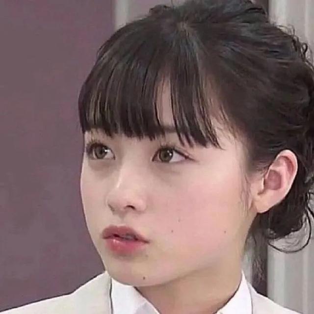 翻拍《NANA》的导演来看看，真正的漫改女主什么样