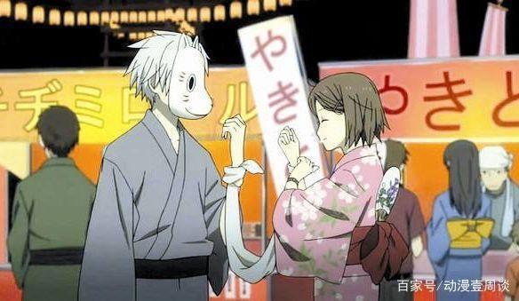 当动漫中的妹子穿上浴衣，别人都是日常衣服，她的是战斗装备