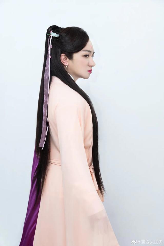 《百变大咖秀》再度喜获三网第一！王祖蓝一人分饰两角超惹眼