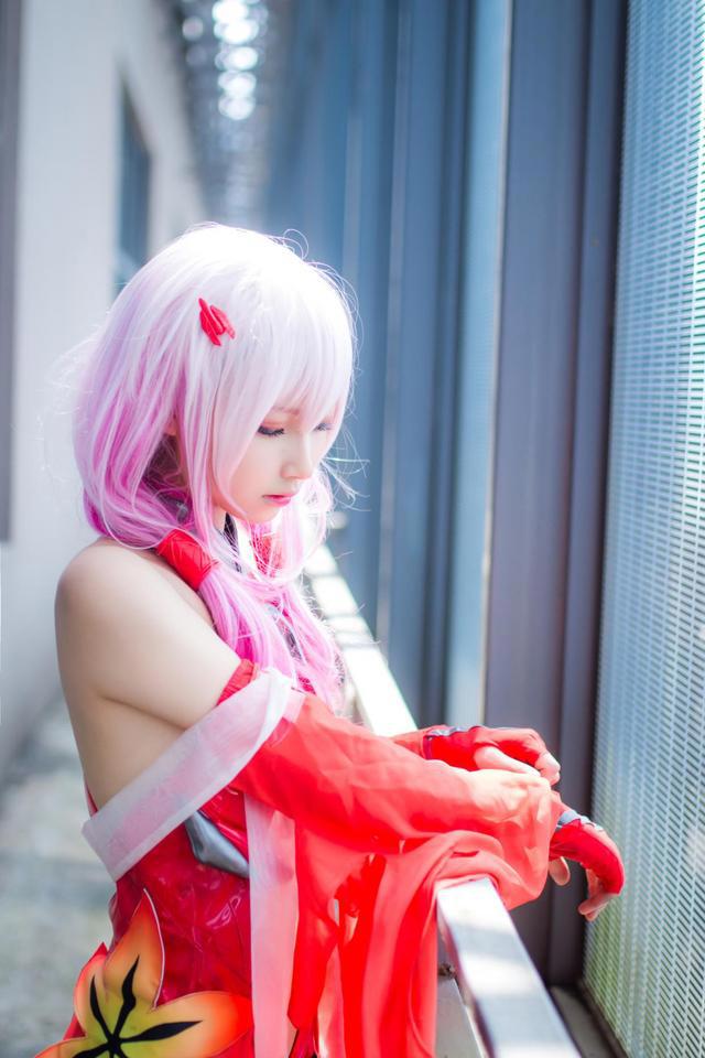 《罪恶王冠》楪祈Cos被禁止进入漫展，粉丝：换一套衣服就好了