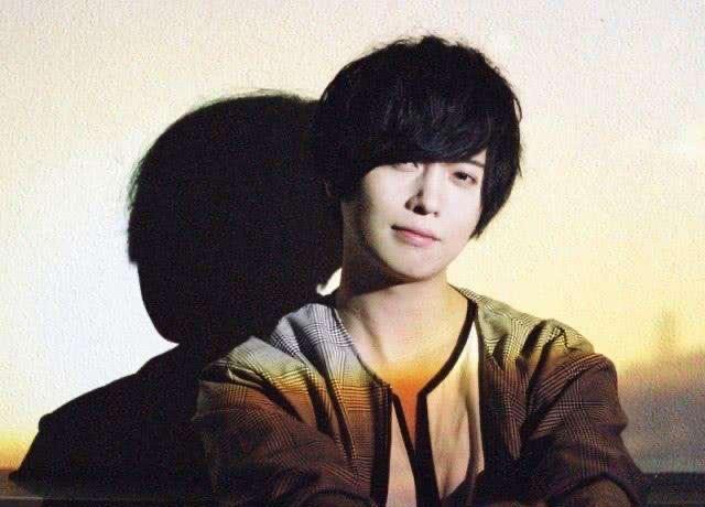 人气实力与颜值并存！盘点长得超帅的男声优们，完全可以当演员了