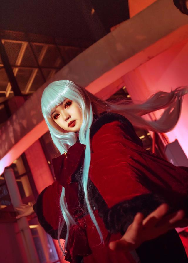 这是一组关于动漫《K》中可爱萝莉栉名安娜让人失望的cosplay图片