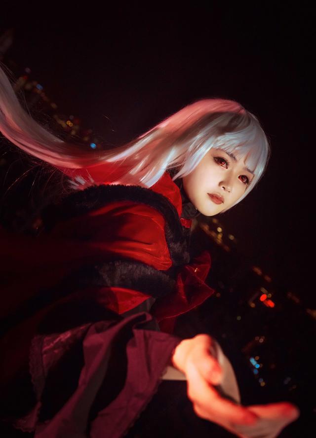 这是一组关于动漫《K》中可爱萝莉栉名安娜让人失望的cosplay图片