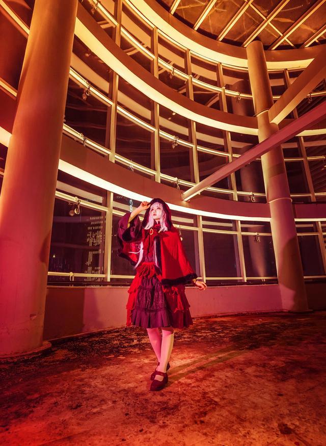 这是一组关于动漫《K》中可爱萝莉栉名安娜让人失望的cosplay图片