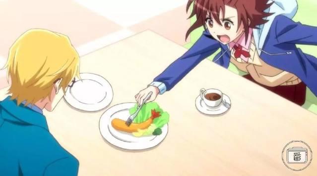 这位帅哥，考不考虑和隔壁的《笨女孩》组个CP？