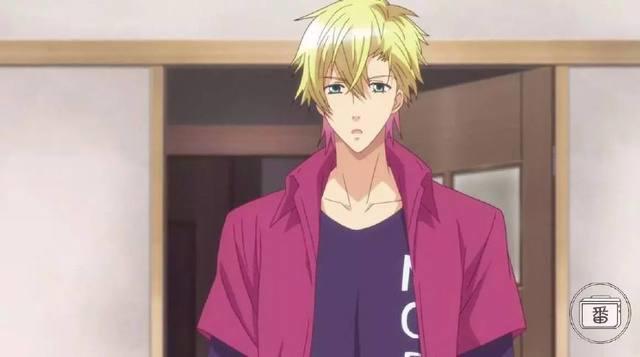 比画女硬说男更恐怖的，是画高校生硬说是小学生！