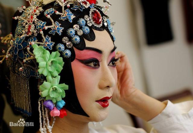 从梅兰芳到李玉刚，“男旦”表演和“反串”艺术，能不能一概而论