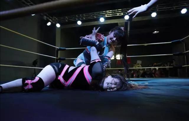 最强声优，干一行爱一行，声优界的摔跤冠军