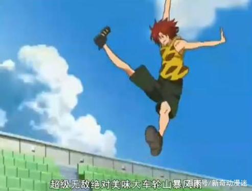 网球王子中天赋过人的两位选手，一位不曾练习，一位拥有一身怪力