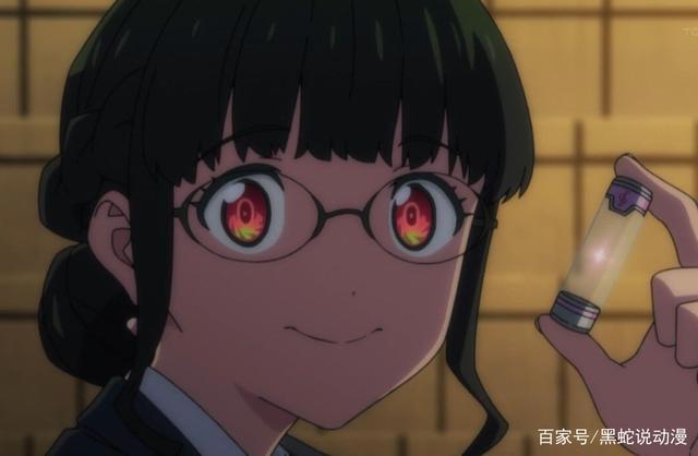 SSSS电光机王：怪兽少女成年后造型引热议从捡破烂萝莉到气质OL