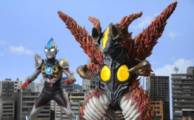 不务正业的七只怪兽，竟然帮助奥特曼打怪兽，最后一只变成奥特曼