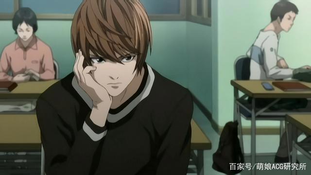 动漫迷模仿《死亡笔记》的作息，一年内从垫底到考上名牌大学