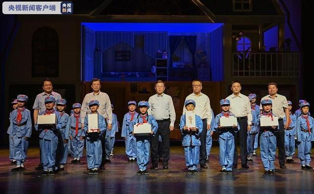 全国巡演启动！“新大头儿子”带着音乐话剧来啦