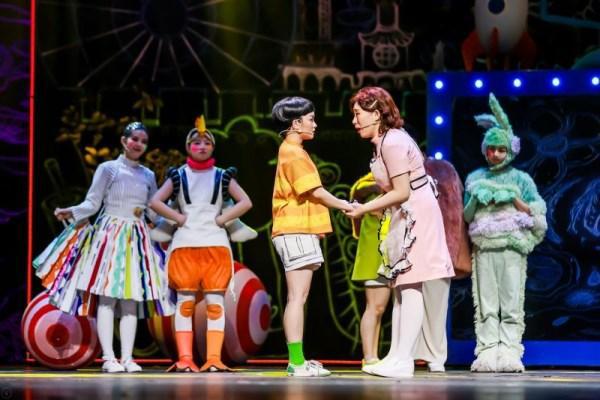 收获一路温暖与欢笑“新大头儿子”音乐话剧全国巡演启动