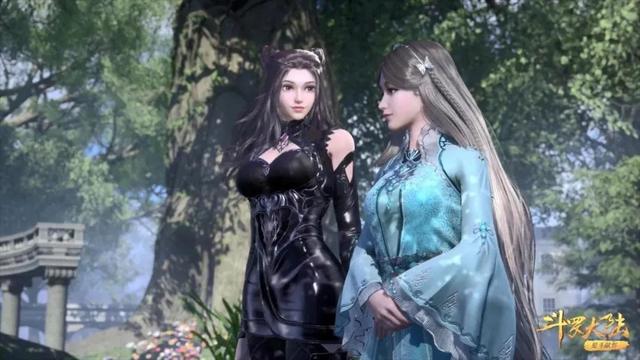 拥有猫武魂的绝对是美女，朱竹清和她是两个风格