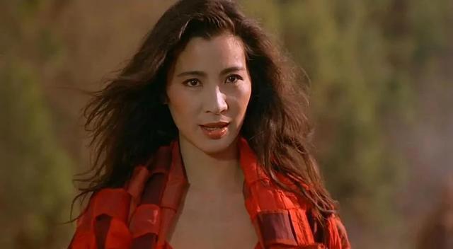 美人计｜《猫眼三姐妹》真人版，网友提名的她连痣都长得一模一样