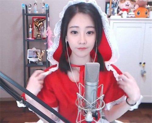 动漫cos秀：冯提莫版的女帝如何？中国惊奇先生里的小狐狸呢？