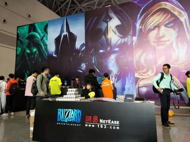 美女COSER、二次元、数码…他们在这玩嗨了！第九届西部动漫节盛大开幕