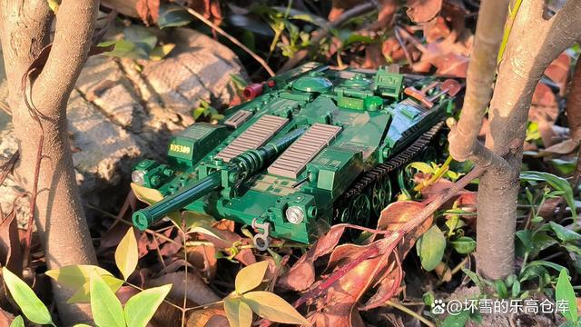 北欧无头骑士异闻录：小鲁班积木Strv103简评