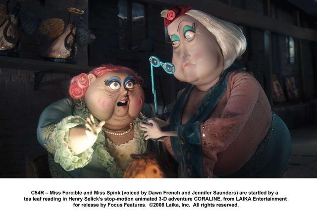 《鬼妈妈》是恐怖动画吗？留给我童年阴影的电影存在深刻意义