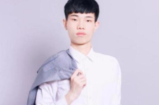 参与虎牙集虎大作战，学习吃鸡战术，百万红包等你拿