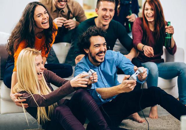 当我们宿舍吃鸡大作战时，怎么都少不了它