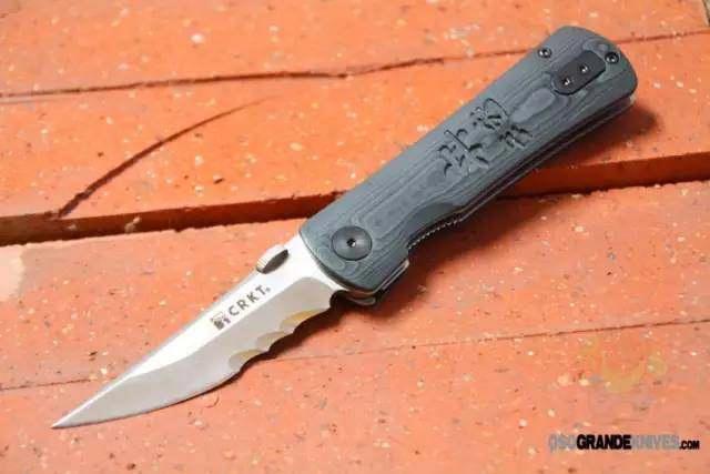 漫画中的“现代刀具设计“