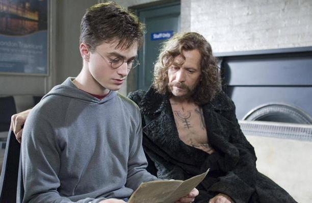 哈利波特：小天狼星说哈利很像詹姆斯，卢平说出了真相